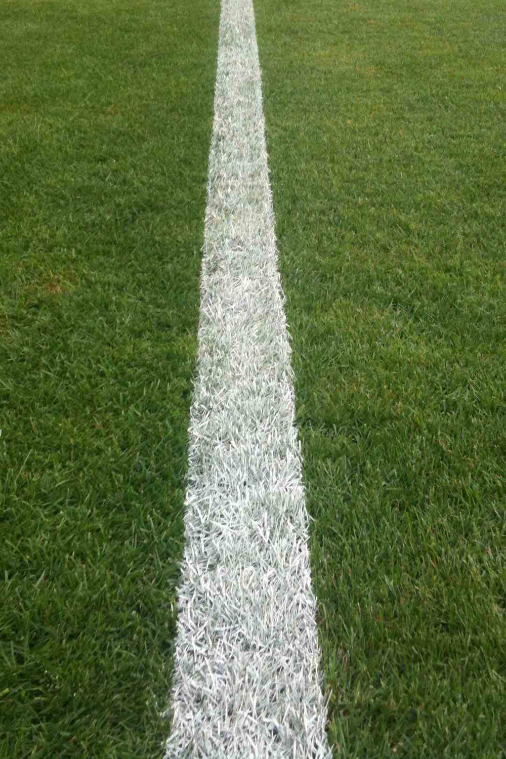 Peinture de Tracage  terrain de sport, foot, stade, blanche, LIGNALYS, BULYS
